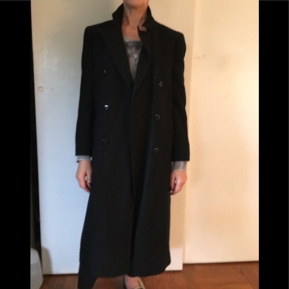 Classic style black dbl breasted  wool crepe coat